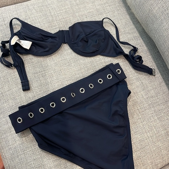 Michael Kors  bikini - Picture 4 of 5